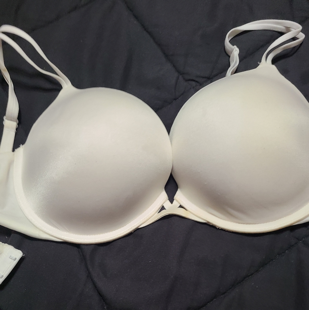 VS bra - Picture 3 of 3